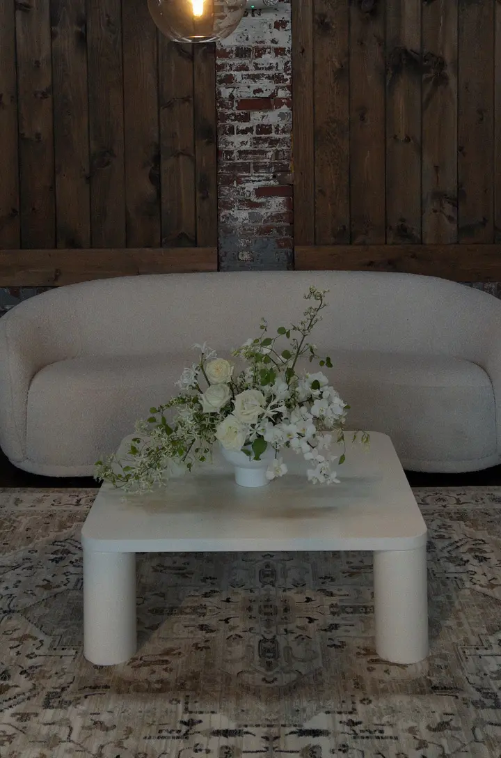 Floral arrangement by Blossomer Floral