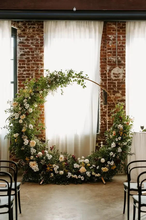 Floral arrangement by Blossomer Floral