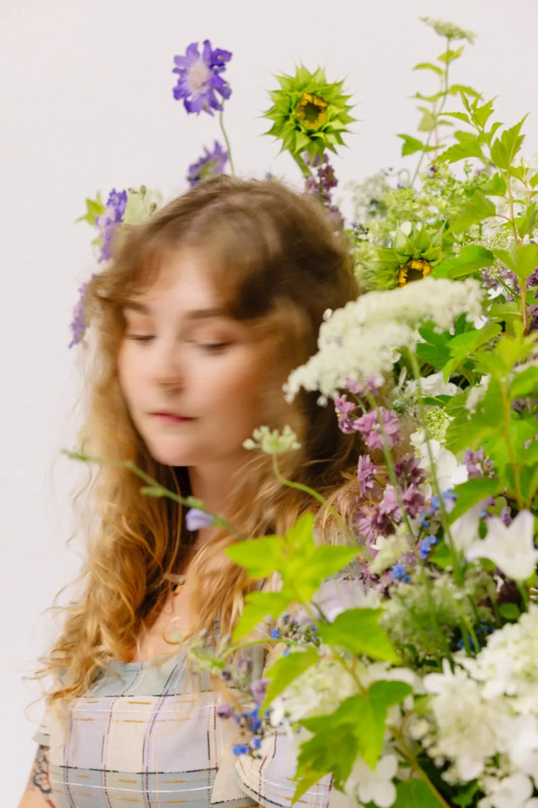 Floral arrangement by Blossomer Floral