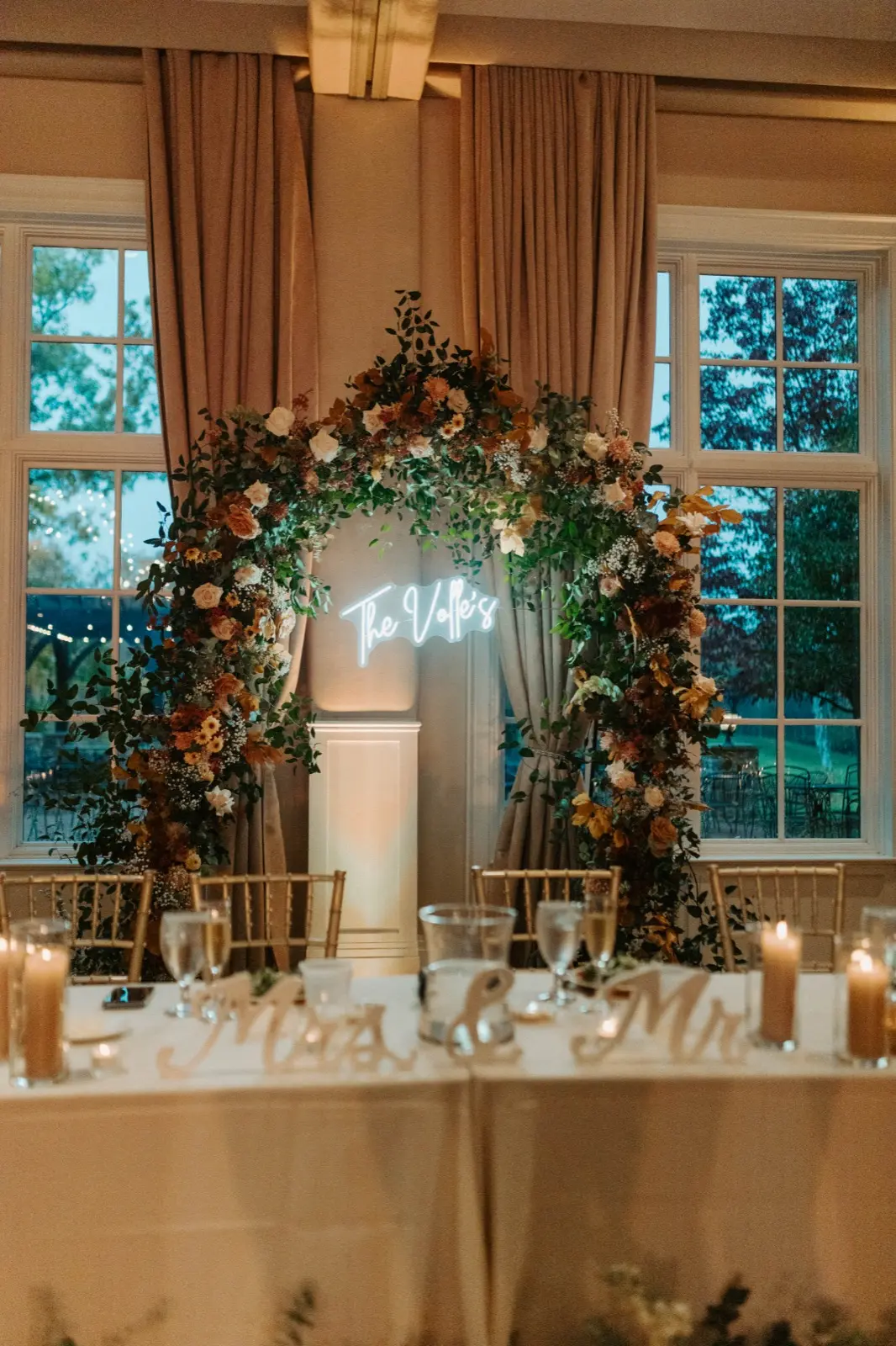 Floral arrangement by Blossomer Floral