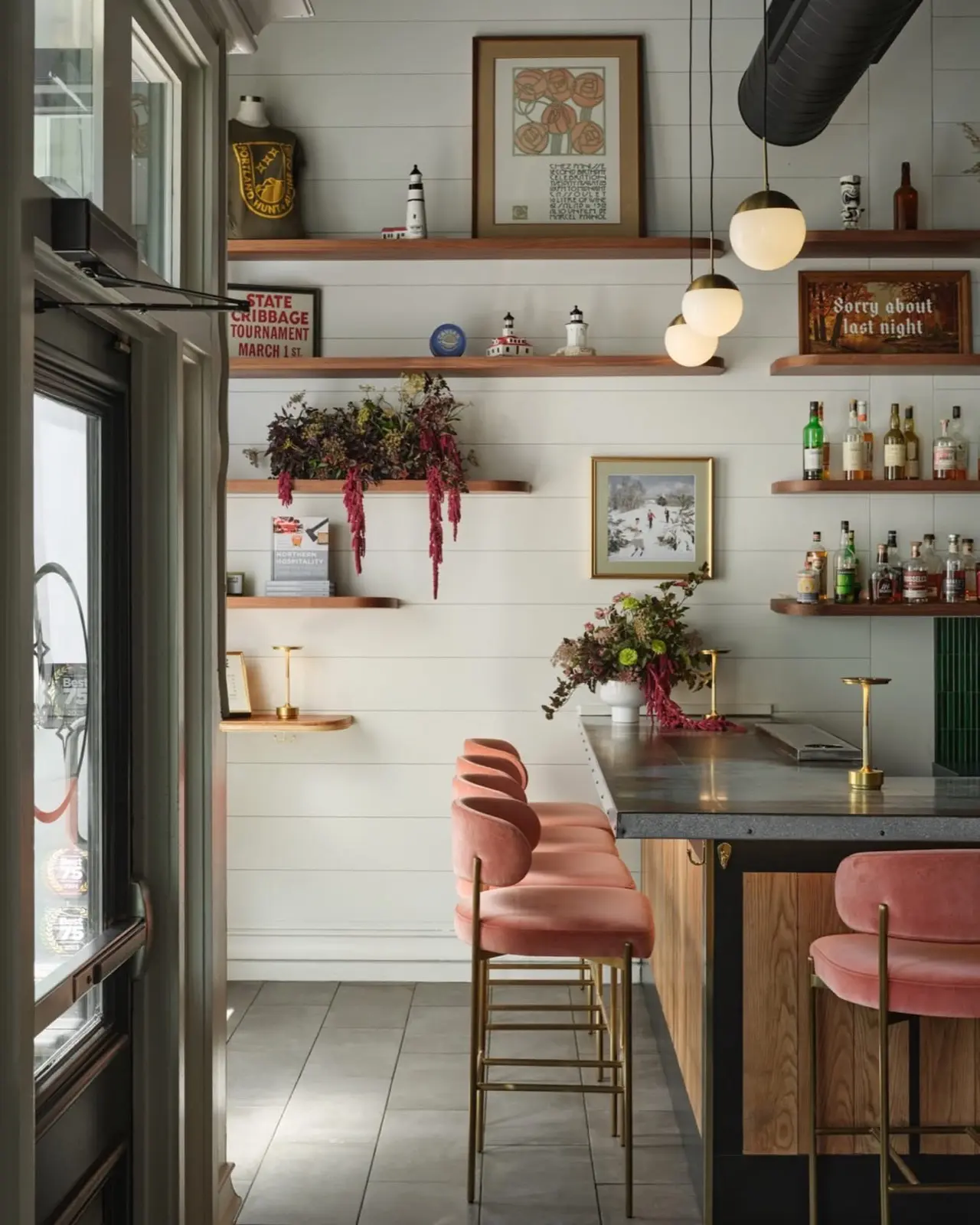 Floral arrangement by Blossomer Floral